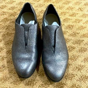 Grey metallic oxfords